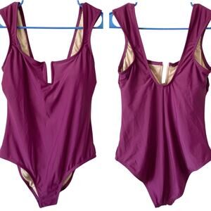 NEW SHADE & SHORE Full Coverage One Piece Swimsuit Size Small Purple